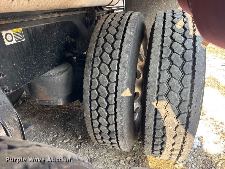 image for item YA1715 2018 Peterbilt 567 crane truck