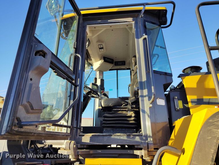 image for item YA1765 2023 XCMG XC958U wheel loader