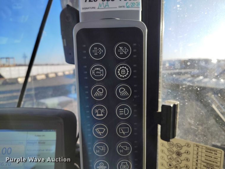 image for item YA1765 2023 XCMG XC958U wheel loader