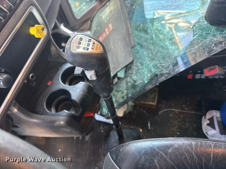 image for item YA1805 2024 Kenworth T800 vacuum truck