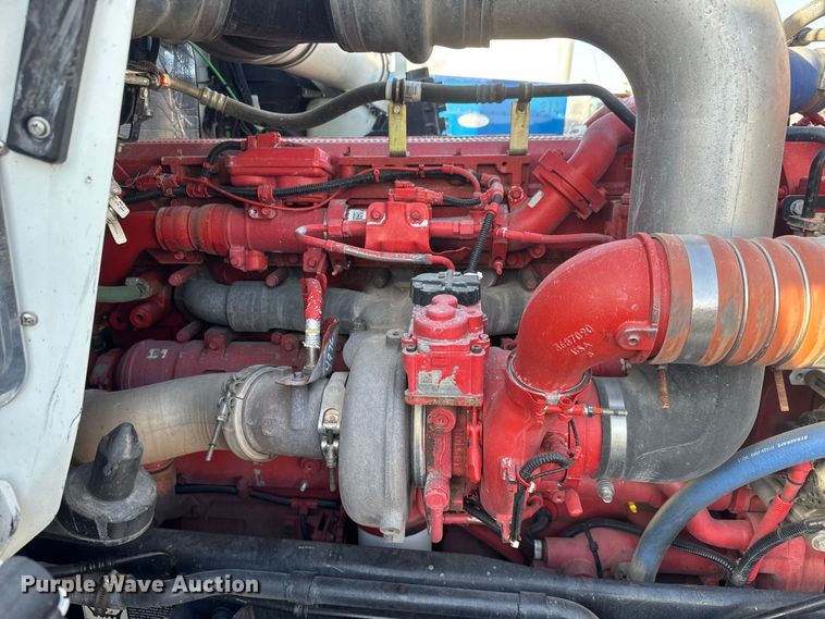 image for item YA1805 2024 Kenworth T800 vacuum truck