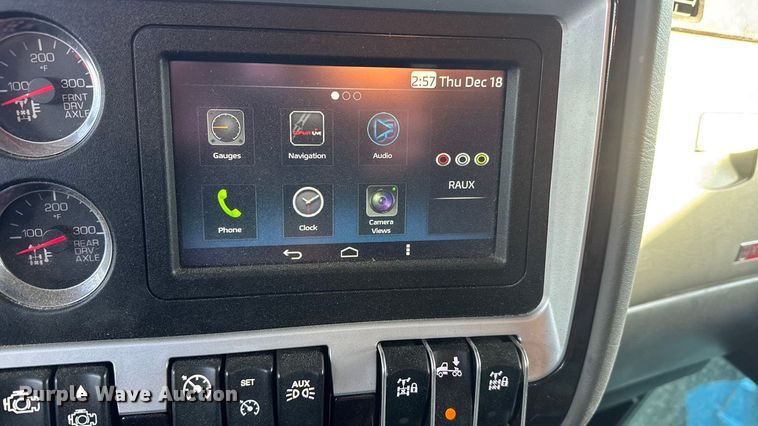 image for item YA1805 2024 Kenworth T800 vacuum truck