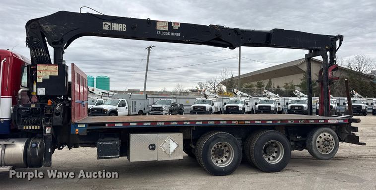 image for item YA1853 2017 Kenworth T880 crane truck