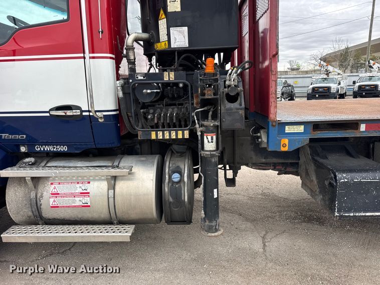 image for item YA1853 2017 Kenworth T880 crane truck