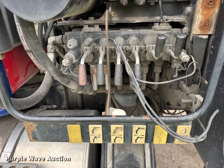 image for item YA1853 2017 Kenworth T880 crane truck