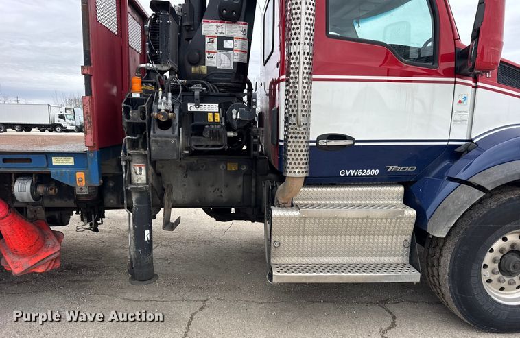 image for item YA1853 2017 Kenworth T880 crane truck