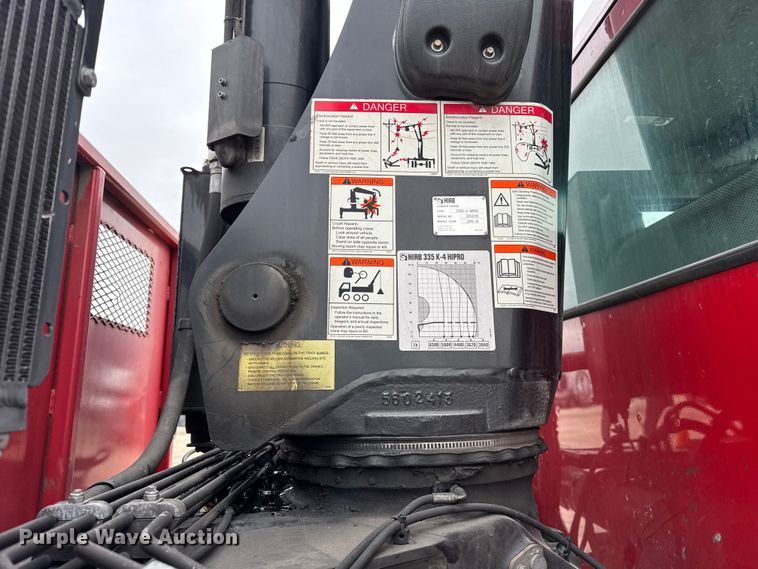 image for item YA1853 2017 Kenworth T880 crane truck