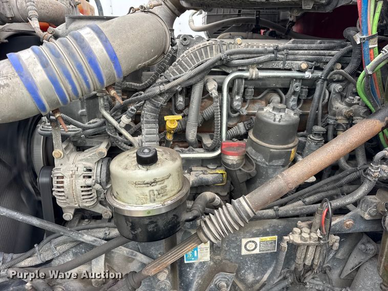 image for item YA1853 2017 Kenworth T880 crane truck