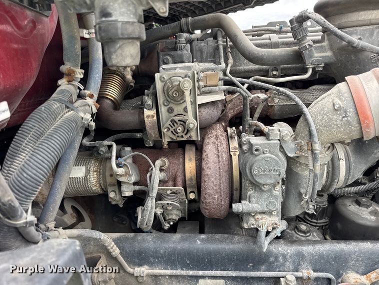 image for item YA1853 2017 Kenworth T880 crane truck