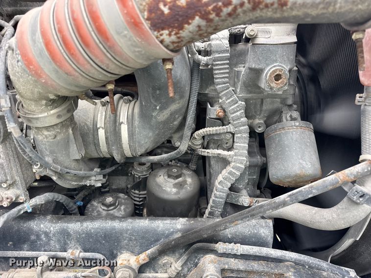 image for item YA1853 2017 Kenworth T880 crane truck