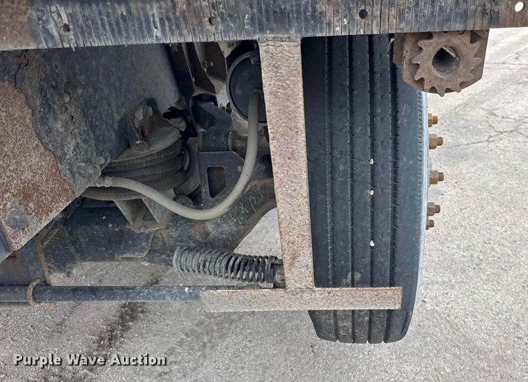 image for item YA1853 2017 Kenworth T880 crane truck