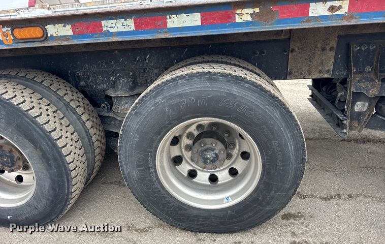 image for item YA1853 2017 Kenworth T880 crane truck