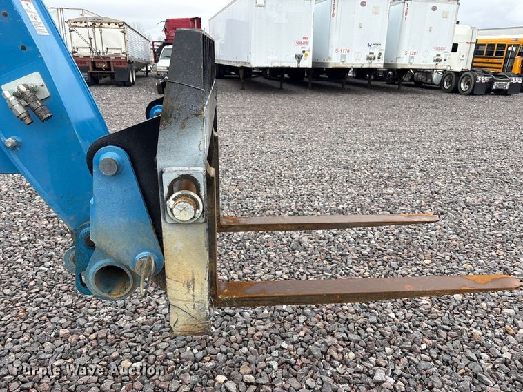 image for item YA1892 2023 Genie GTH-5519 telehandler