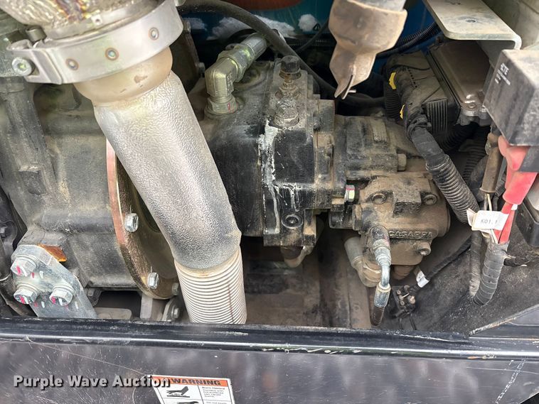 image for item YA1892 2023 Genie GTH-5519 telehandler