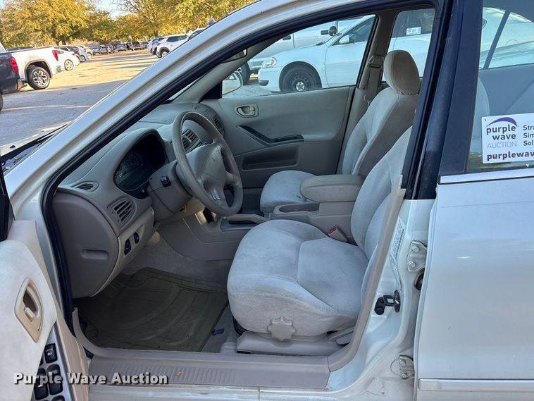 image for item DM1975 2002 Mitsubishi Galant ES 