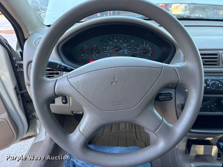 image for item DM1975 2002 Mitsubishi Galant ES 