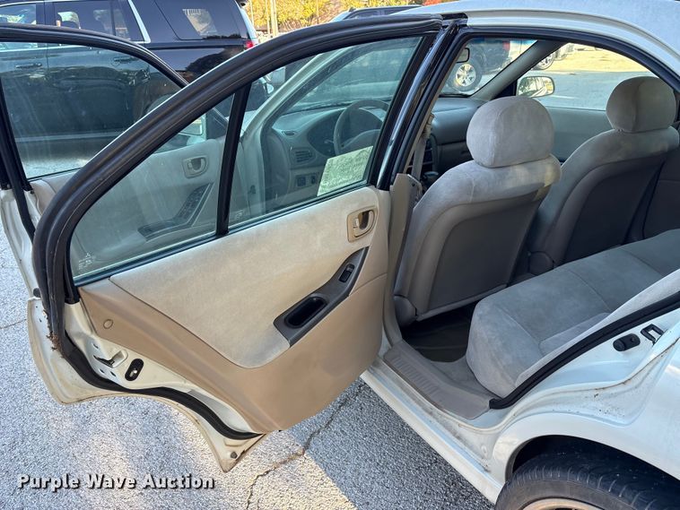 image for item DM1975 2002 Mitsubishi Galant ES 