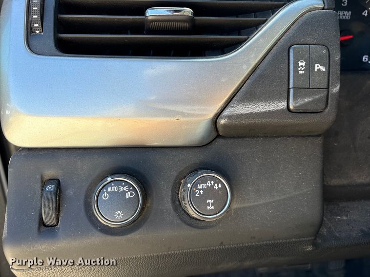 image for item DM1982 2017 Chevrolet Tahoe Police SUV