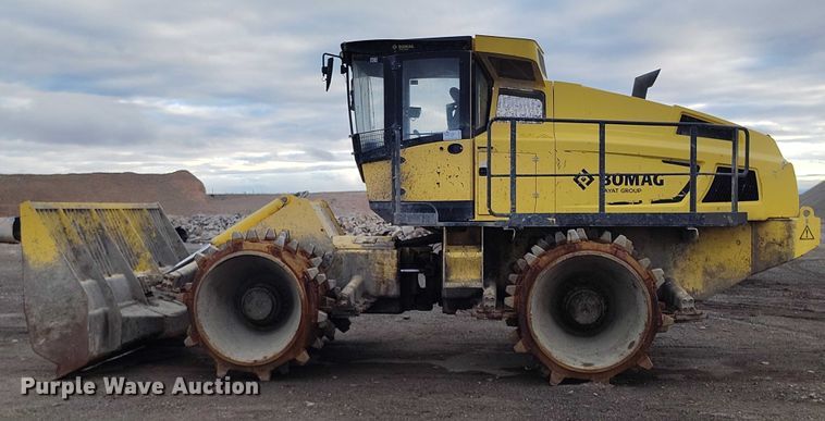 image for item DT0832 2019 Bomag BC 473-4 landfill compactor