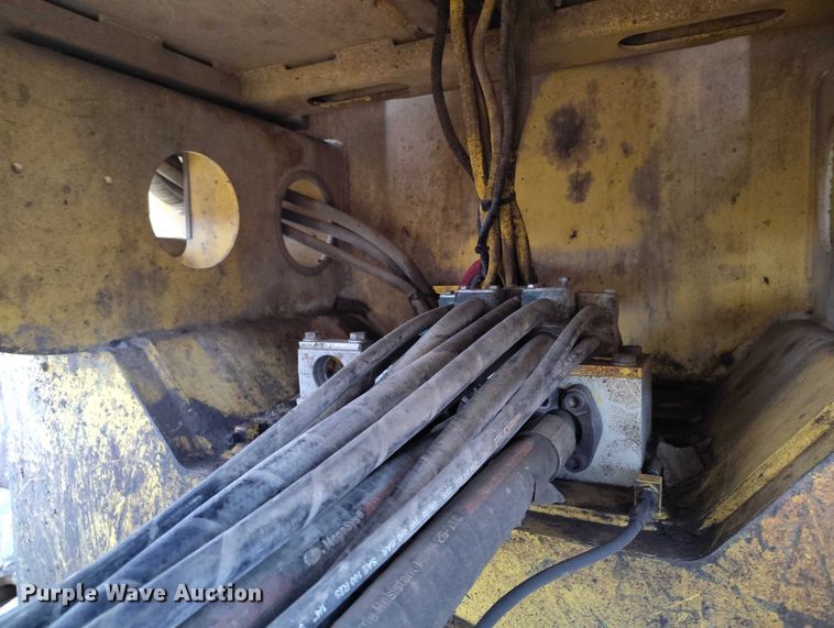 image for item DT0832 2019 Bomag BC 473-4 landfill compactor