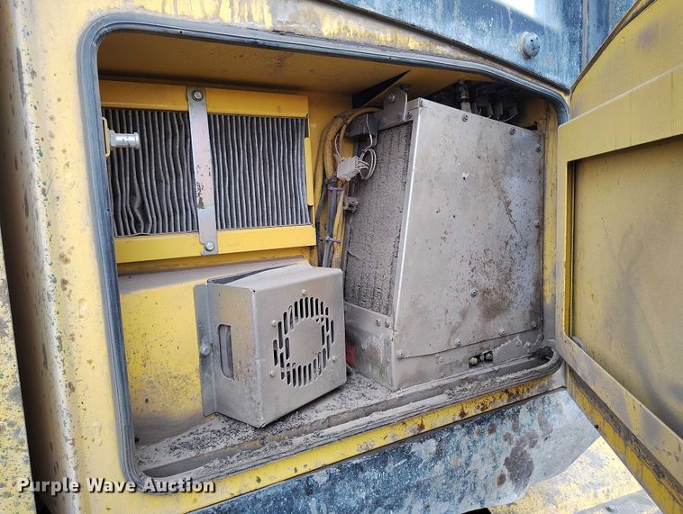 image for item DT0832 2019 Bomag BC 473-4 landfill compactor