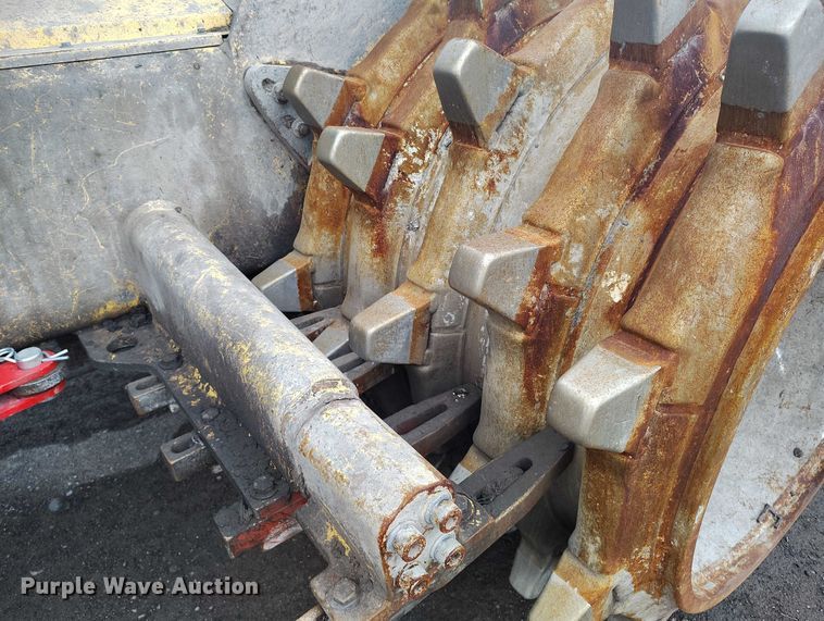 image for item DT0832 2019 Bomag BC 473-4 landfill compactor