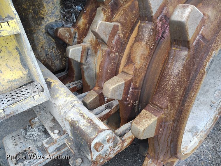 image for item DT0832 2019 Bomag BC 473-4 landfill compactor