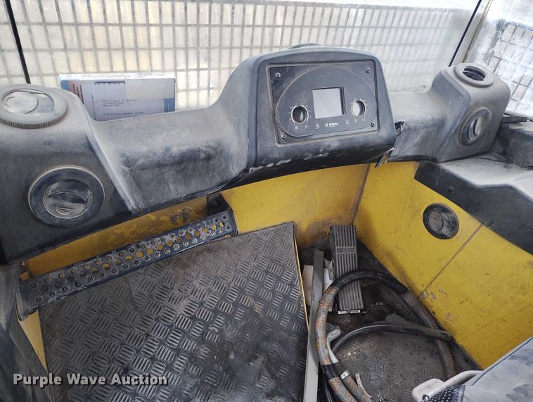 image for item DT0832 2019 Bomag BC 473-4 landfill compactor