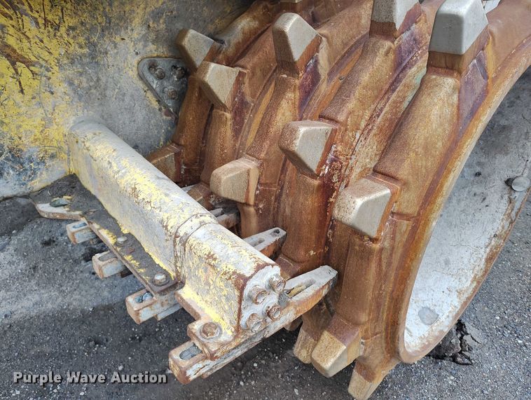 image for item DT0832 2019 Bomag BC 473-4 landfill compactor