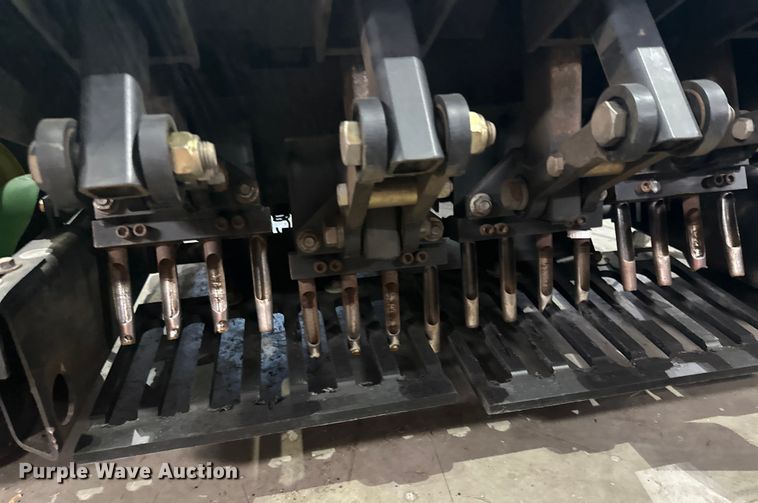 image for item DW4412 John Deere 800 Aercore aerator 