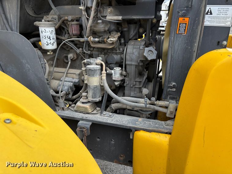 image for item DW7383 2003 New Holland LM430 telehandler