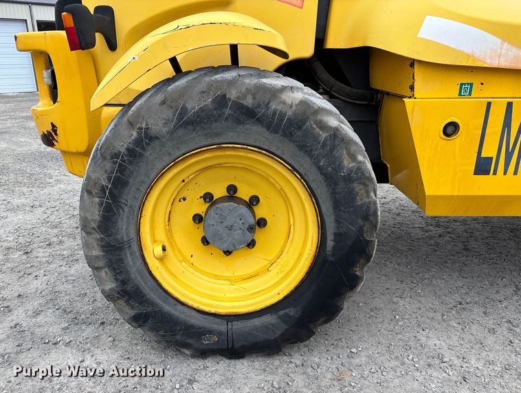 image for item DW7383 2003 New Holland LM430 telehandler