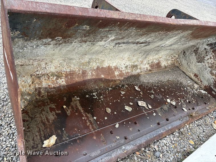 image for item DW7383 2003 New Holland LM430 telehandler