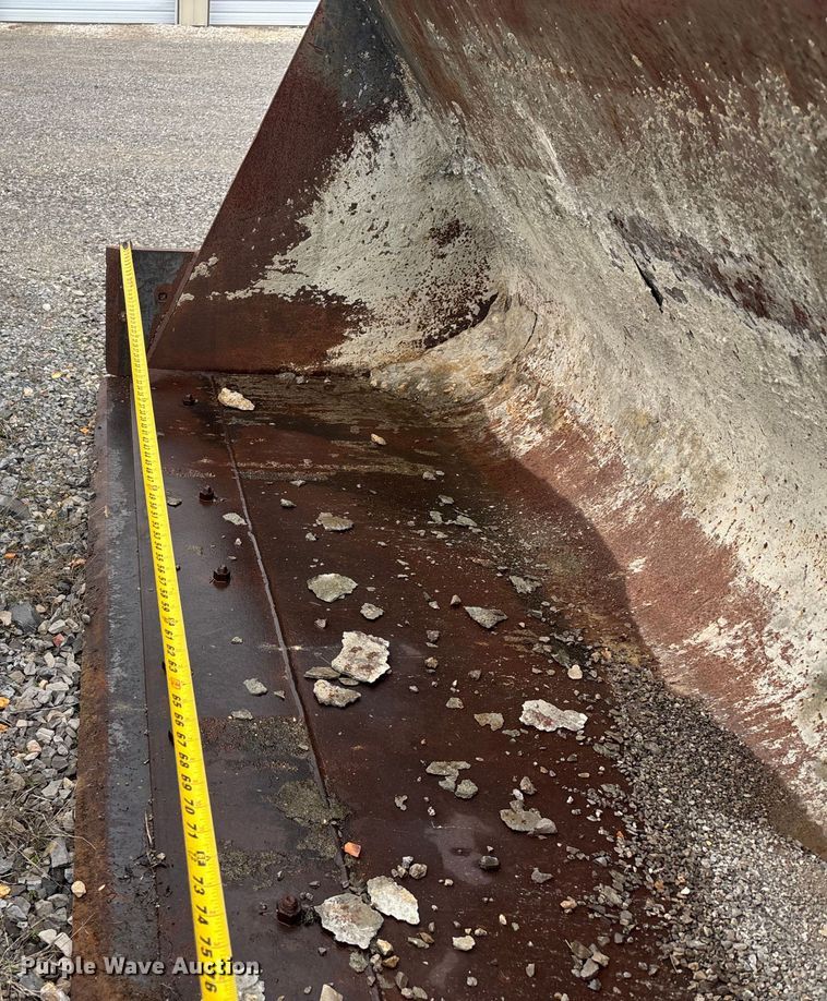 image for item DW7383 2003 New Holland LM430 telehandler