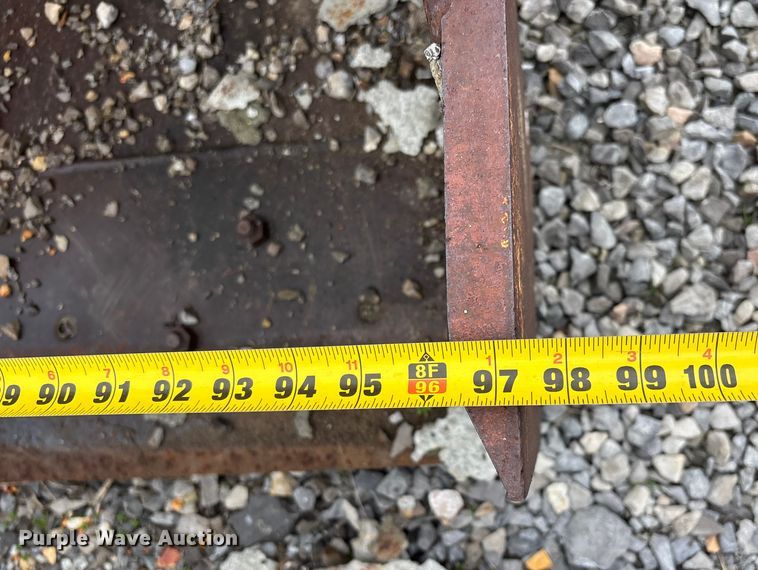 image for item DW7383 2003 New Holland LM430 telehandler