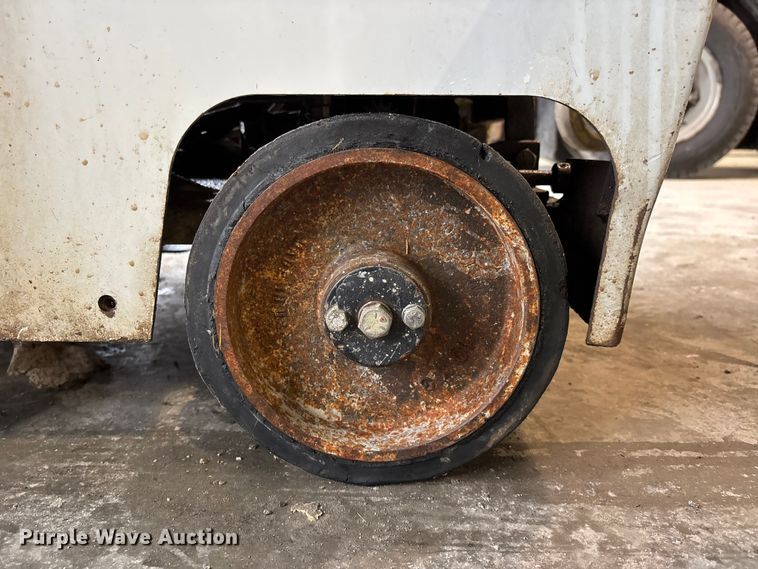 image for item DW7384 Magnum concrete saw