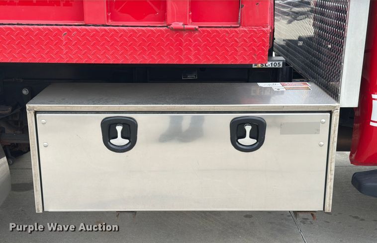 image for item DX5931 2016 Ford F-550 hook lift truck