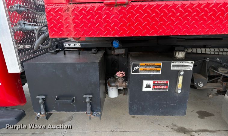 image for item DX5931 2016 Ford F-550 hook lift truck