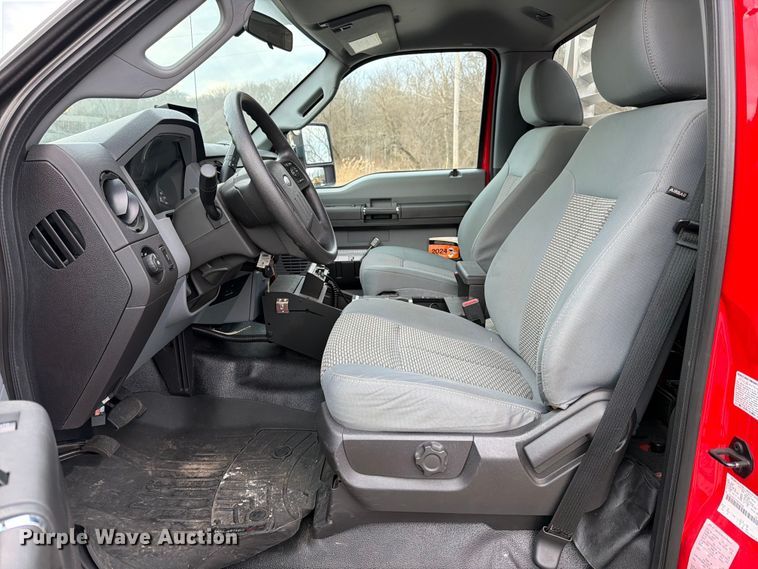 image for item DX5931 2016 Ford F-550 hook lift truck