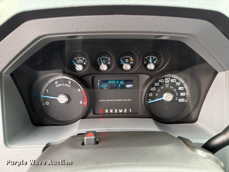 image for item DX5931 2016 Ford F-550 hook lift truck