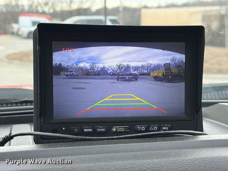 image for item DX5931 2016 Ford F-550 hook lift truck