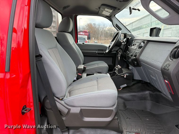 image for item DX5931 2016 Ford F-550 hook lift truck