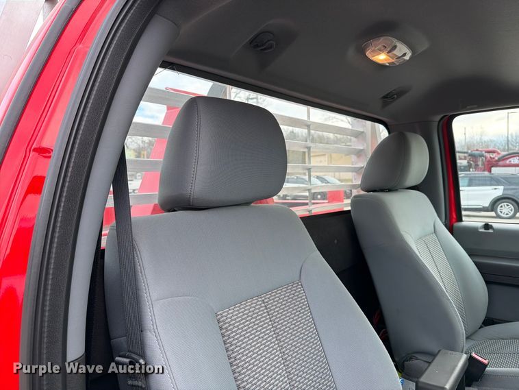 image for item DX5931 2016 Ford F-550 hook lift truck