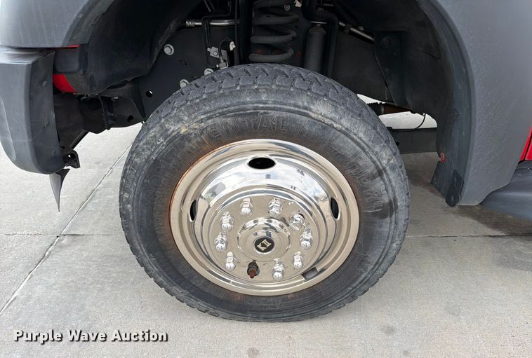 image for item DX5931 2016 Ford F-550 hook lift truck