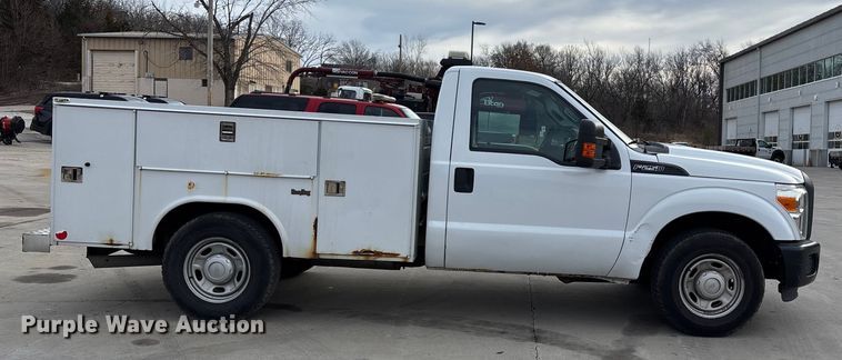 image for item DX5932 2013 Ford F250 utility bed pickup truck