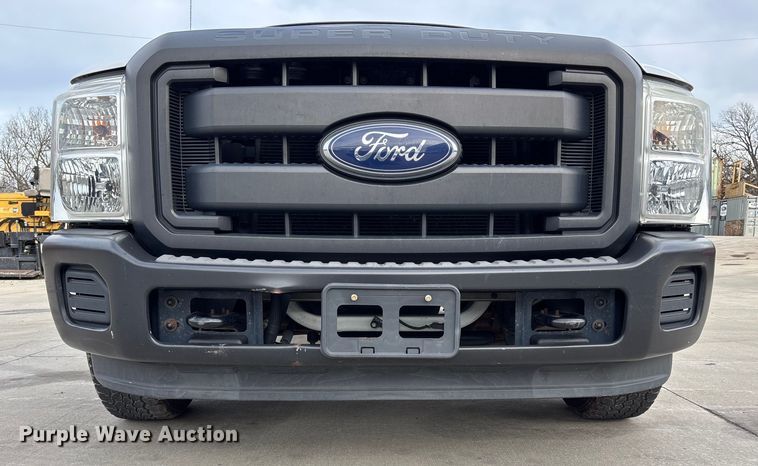 image for item DX5932 2013 Ford F250 utility bed pickup truck