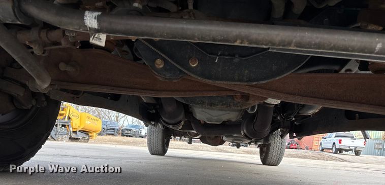 image for item DX5932 2013 Ford F250 utility bed pickup truck