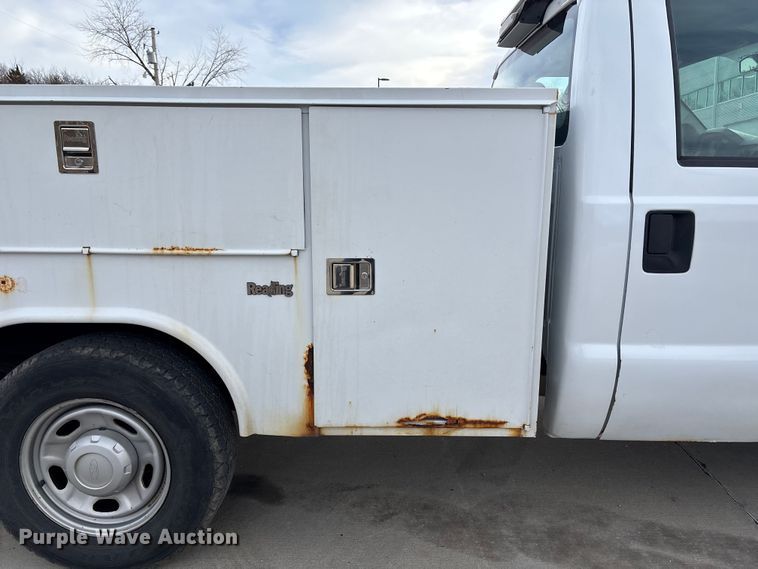 image for item DX5932 2013 Ford F250 utility bed pickup truck