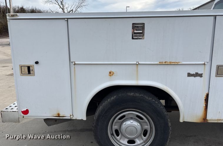 image for item DX5932 2013 Ford F250 utility bed pickup truck