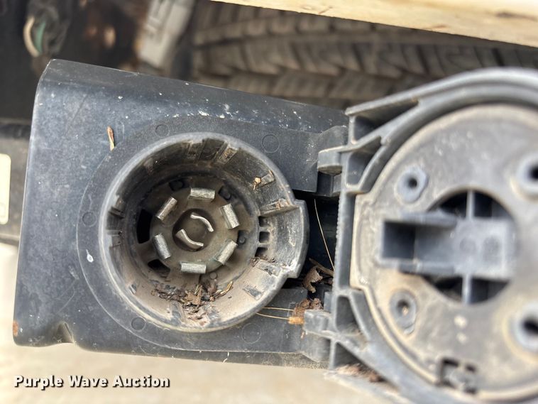 image for item DX5932 2013 Ford F250 utility bed pickup truck